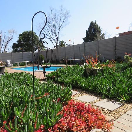 Apartamento 80 on Benade Bloemfontein Exterior foto
