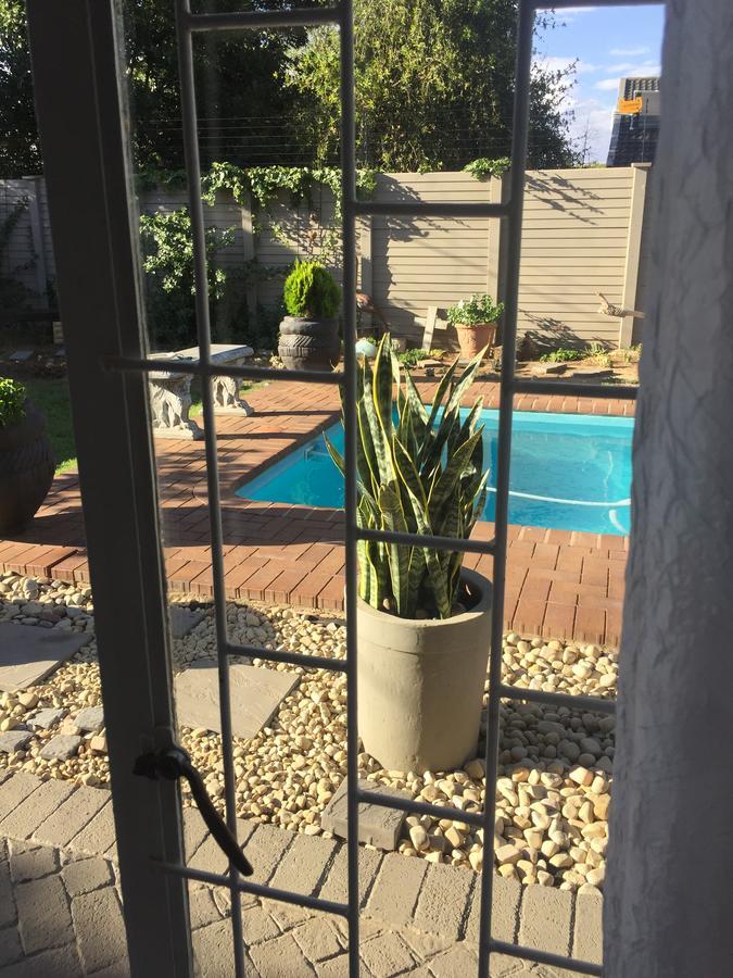 Apartamento 80 on Benade Bloemfontein Exterior foto